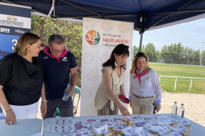 El Puente Salud Mental Valladolid llena Pepe Rojo de ‘Ovales que empoderan’ para endulzar el IV Mater Series España