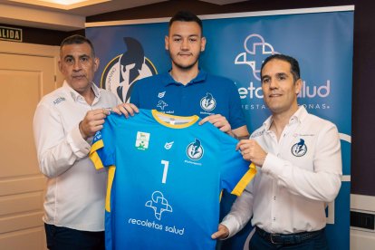 Presentación de Guilherme Carvalho.