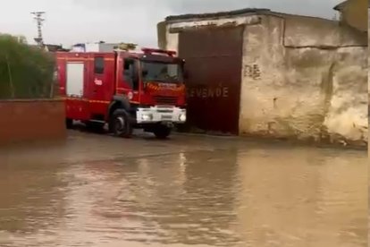 Calles anegadas en Villasexmir