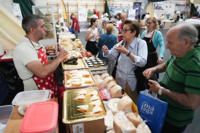 IV Feria europea del Queso de Serrada