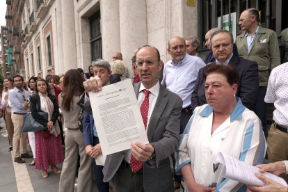 Paro simbólico en la sede judicial de Valladolid para protestar por el proyecto de modificación de la Ley Orgánica de Poder Judicial y del Estatuto Orgánico del Ministerio Fiscal.