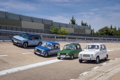 Encuentro entre el Renault 4 original y su reinterpretación eléctrica en el Centro de I+D+i de Renault Group