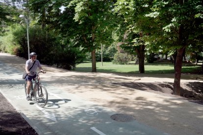 Carril bici del paseo Isabel la Católica