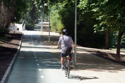 Carril bici del paseo Isabel la Católica