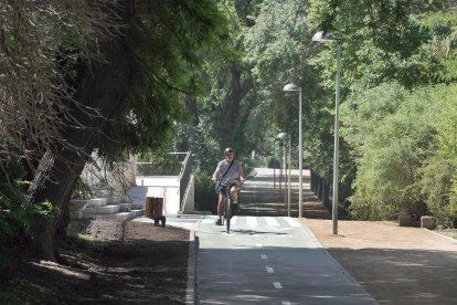 Inauguración del nuevo carril bici del paseo Isabel la Católica.