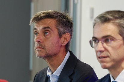 Paco González junto a Jesús Zarzuela en la presentación del CBC Valladolid.