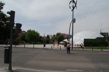 Paso de peatones de la avenida Miguel Ángel Blanco