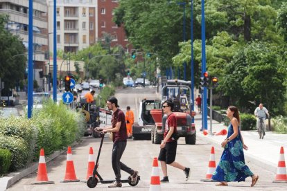 Obras en el antiguo carril bici de Isabel la Católica