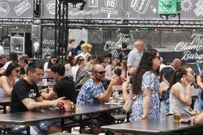 Campeonato de España de hamburguesas en la Feria de Muestras.