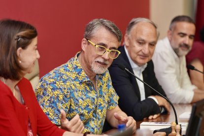 Presentación del libro de Alfredo Corell 'Inmunidad en forma'