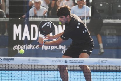 Arturo Coello en su debut en el Valladolid Premier Pádel 2025.