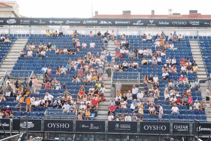 Público en el Valladolid premier Pádel para ver a Arturo Coello.