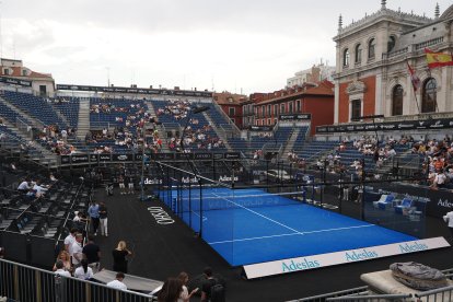 Público en el Valladolid premier Pádel para ver a Arturo Coello.