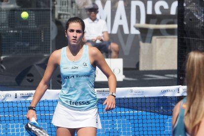 La vallisoletana Beatriz Caldera en su partido de octavos de final junto a Carmen Goenaga.