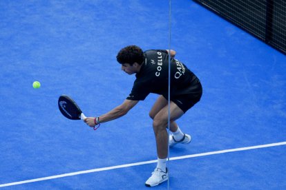 Arturo Coello en cuartos del Premier Pádel de Valladolid.