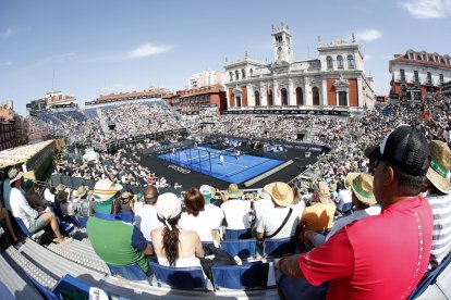 La Plaza Mayor llena para las finales del Valladolid Premier Pádel P2.