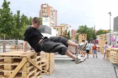 Espacio Joven Lava. Festival de arte y cultura urbana Faro Urbano. Parkour.