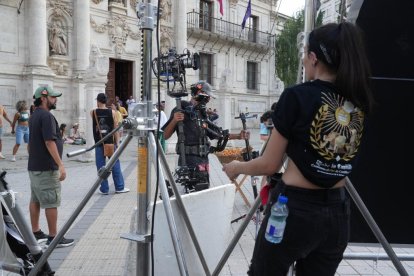 Rodaje de la película de Bollywood 'Alpha' en la plaza de la Universidad