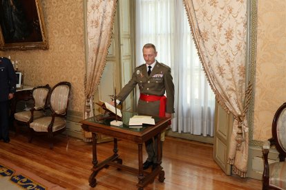 Toma de posesión del General Calero Perea del cargo como Jefe de la Cuarta Subinspeción General del Ejército y comandante militar de Valladolid y Palencia.