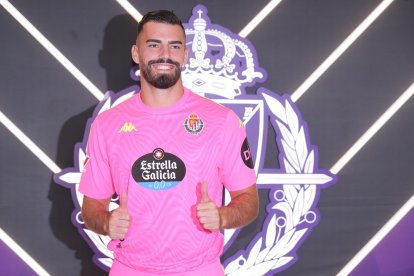 Presentación de Iván Alejo y Guilherme Fernandes con el Real Valladolid.