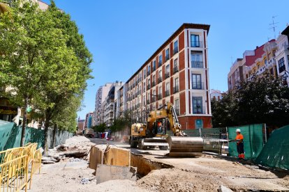 Apertura de la calle muro y la calle estación por las obras del colector de Gamazo.
