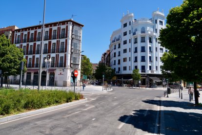 Apertura de la calle muro y la calle estación por las obras del colector de Gamazo.