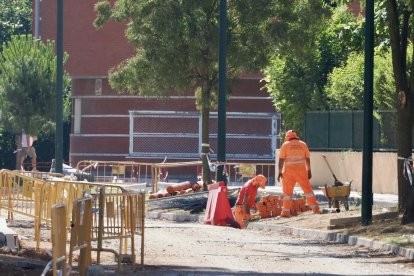 Trabajos en la calle Antonio Royo Villanova.