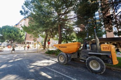 Obras en la calle Miguel Ángel Blanco de Valladolid.