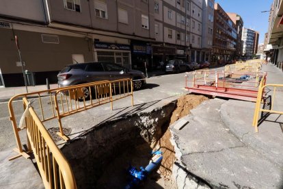 Obras en la calle Portillo del Prado.