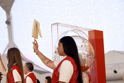 Actuación de La Meseta en el Sorteo de la Cruz Roja