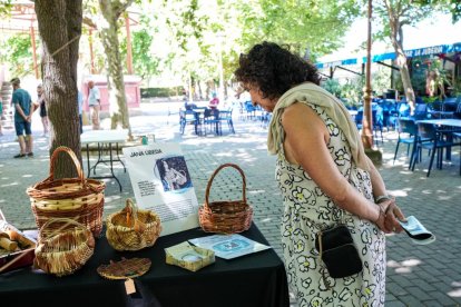 Feria de Artesanía por el 25 aniversario del Museo del Vino de Peñafiel