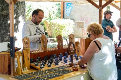 Feria de Artesanía por el 25 aniversario del Museo del Vino de Peñafiel