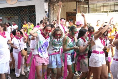 Desfile de peñas en Íscar