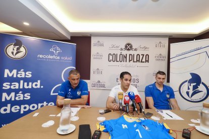 Presentación de Rares Fodorean como nuevo jugador del Recoletas Atlético Valladolid.