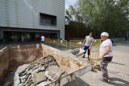 Obras en el Río Hortega en sus accesos, viales y aparcamiento