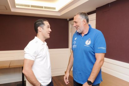 Presentación de Stjepan Jozinovic como nuevo jugador del Recoletas en el Hotel Plaza Colón.