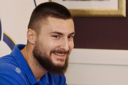 Presentación de Stjepan Jozinovic como nuevo jugador del Recoletas en el Hotel Plaza Colón.