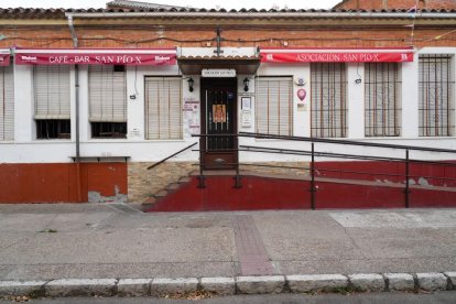 Café-bar San Pío X en barrio Girón
