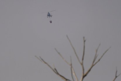 Vecinos que fueron desalojados de Las Médulas y Carucedo (León) por el incendio regresan a sus casas, algunas arradasdas por las llamas.