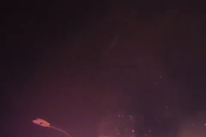 El incendio de Molezuelas arrasa el pueblo de Palacios de Jamuz, en León.