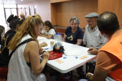 Realojados de los incendios de Sanabria en el centro de transportes de Benavente