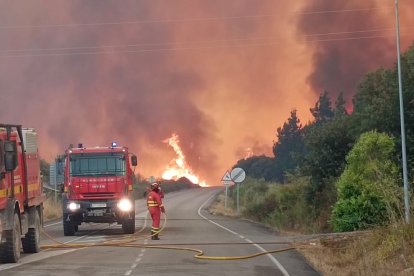Incendio en Yeres (León).