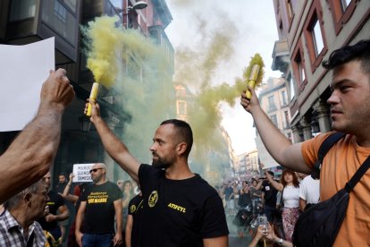 Manifestación bajo el lema 'Nuestra tierra arde. Contra el fuego de la inacción: ¡Prevención y medios ya!'