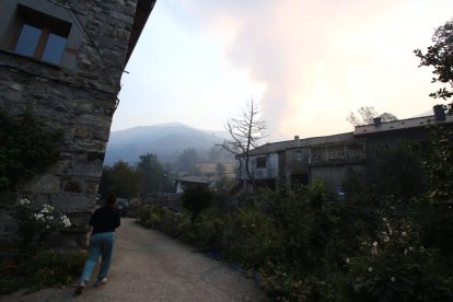 Incendio en Colinas del Campo de Martín Moro Toledano perteneciente al municipio de Igüeña (León).