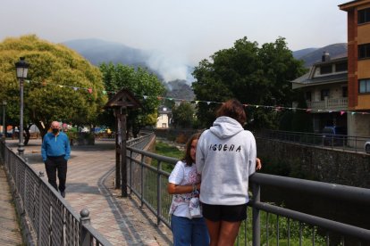 Incendio en Colinas del Campo de Martín Moro Toledano perteneciente al municipio de Igüeña (León).