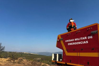 La UME en el incendio de Anllares en León