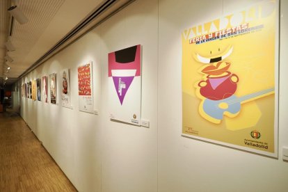 Exposición de carteles de las fiestas de la virgen de San Lorenzo