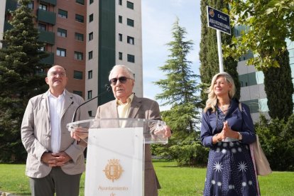Inauguración de la calle Jesús Redondo en la Ciudad de la Comunicación.