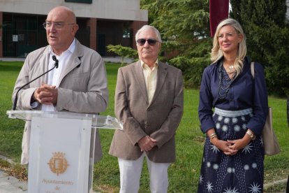 Inauguración de la calle Jesús Redondo en la Ciudad de la Comunicación.