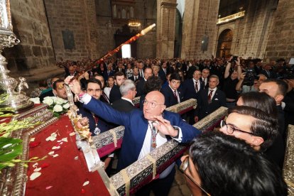 Misa y procesión en honor a la Virgen de San Lorenzo.